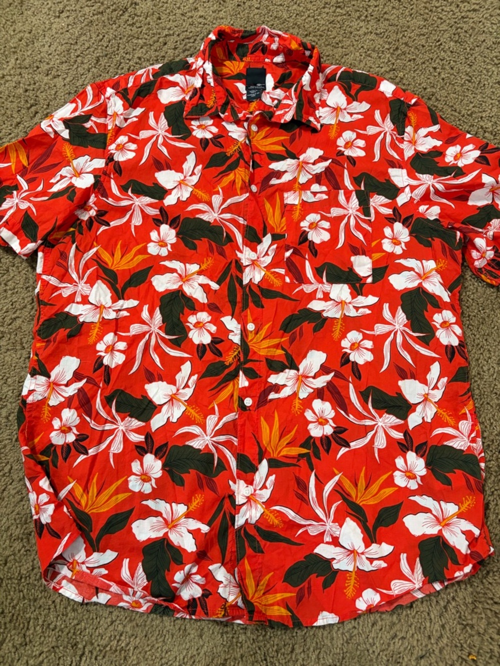 H&M Red Floral Short-Sleeve Button-Down Shirt Size L - Picture 3 of 9